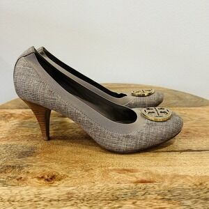Tory Burch Caroline Kitten pumps in a Metallic Gold neutral beige tweed Size 9 M